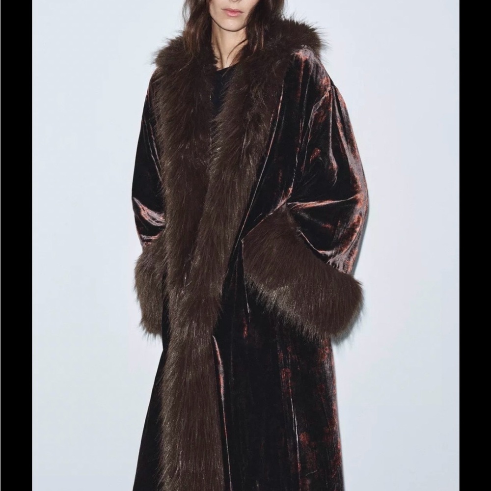 Faux fur print velvet coat